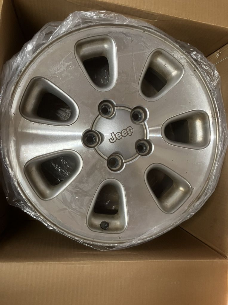 17inch. Jeep Rims 5x5 Lug