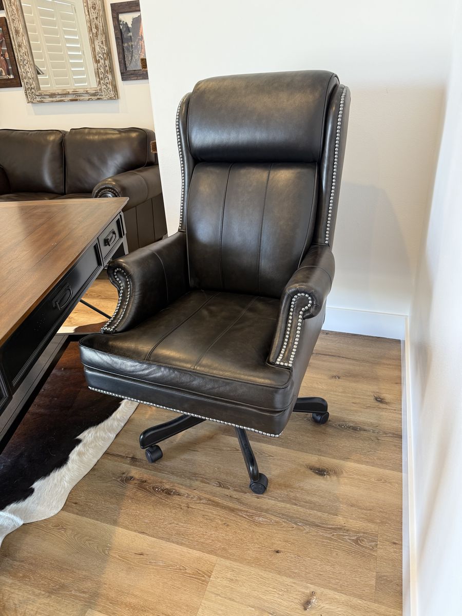Leather Executive Office Chair –