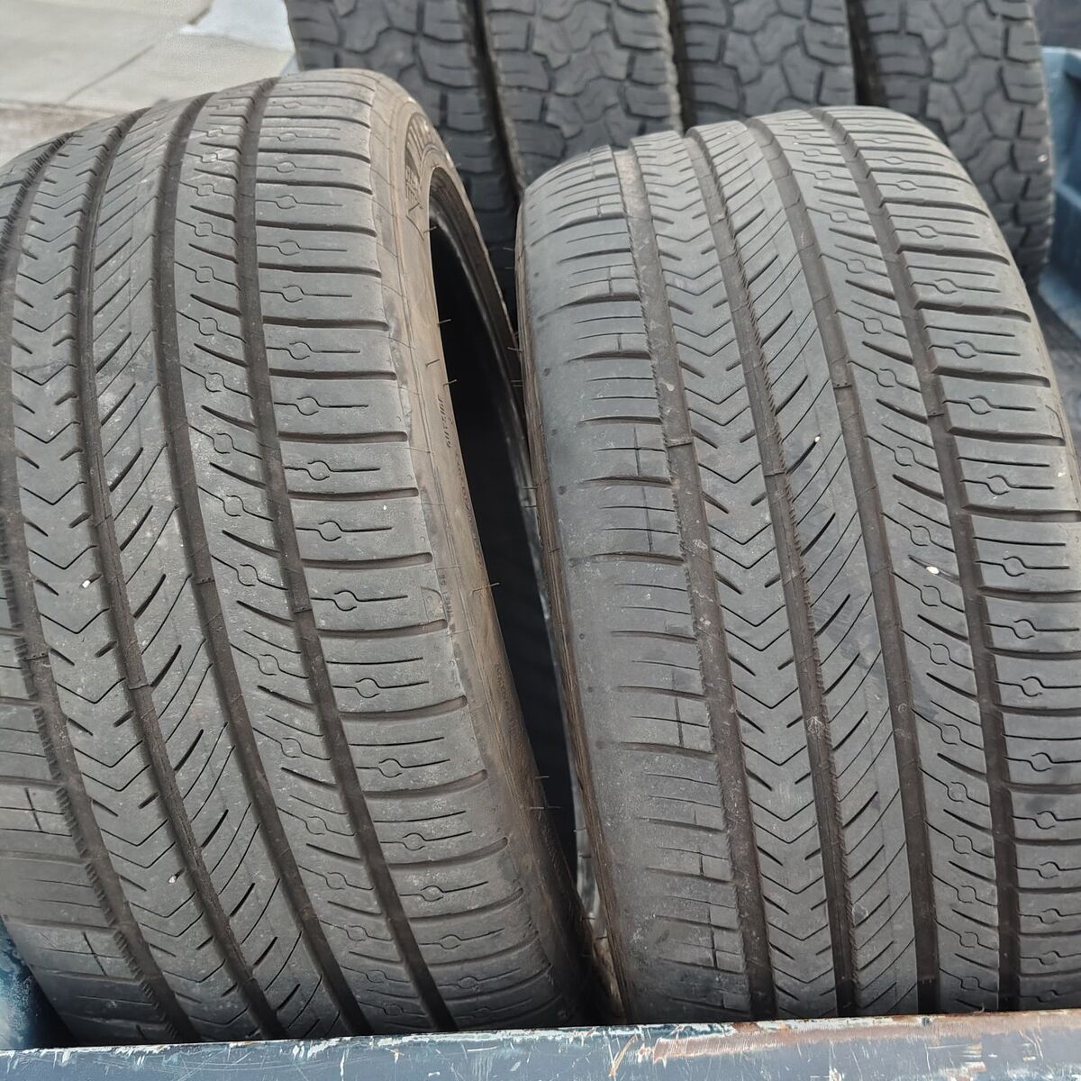 (2) Michelin Pilot Sport 255/40ZR19