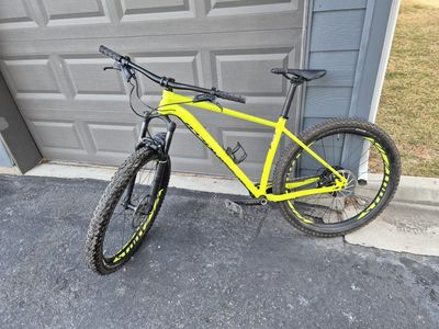 Specialized Mountain Bike