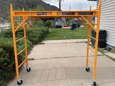 6 foot Scaffold for sale