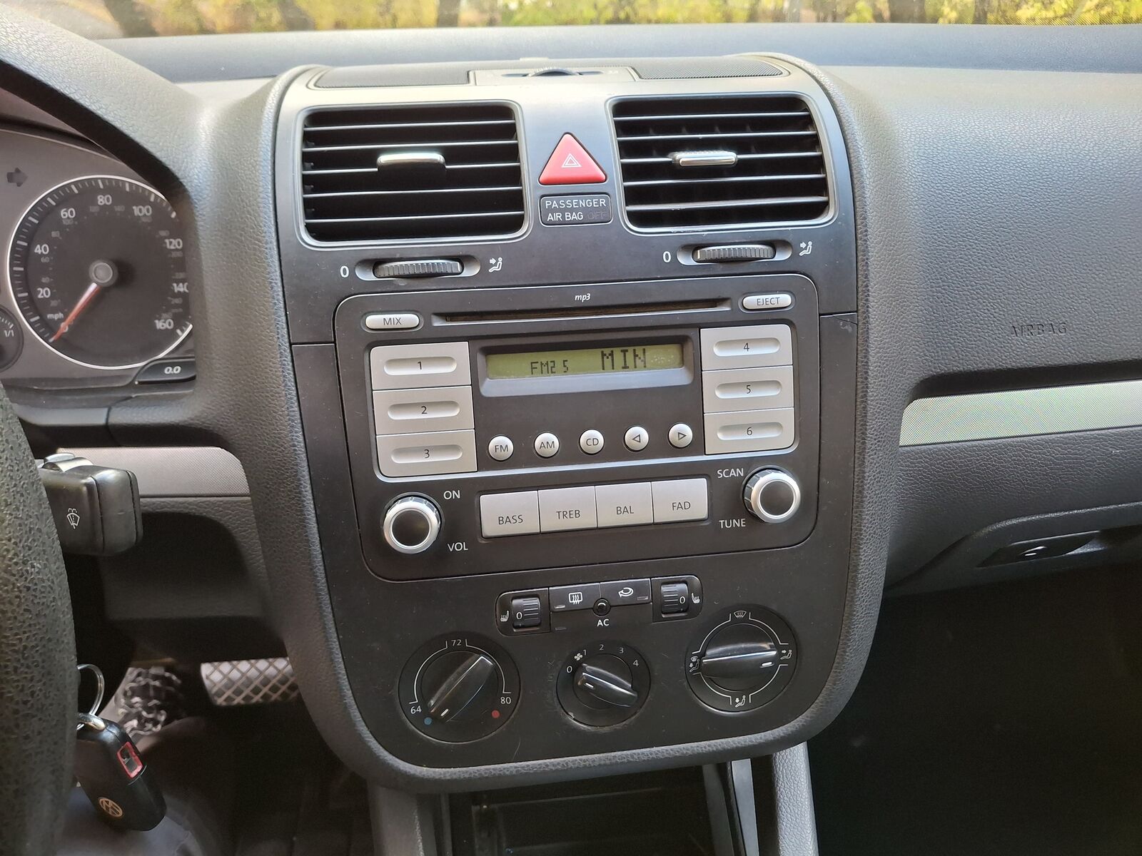 Main image 11