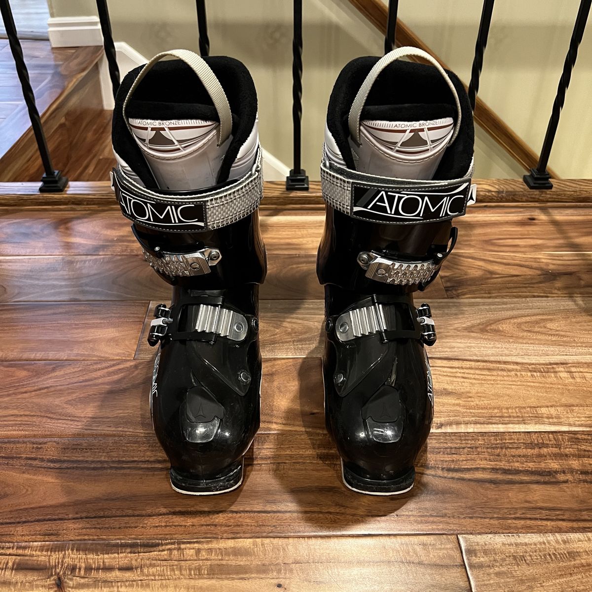Women’s Atomic Bronze