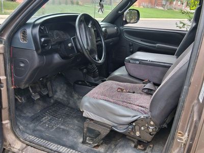 Dodge Ram Truck Interior Cab Parts & Gauge Cluster (189k Miles)