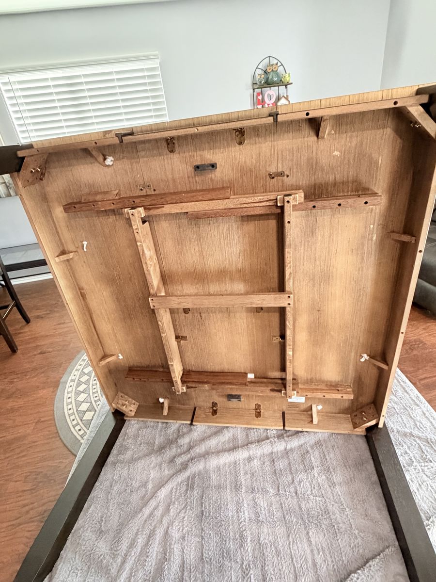 Solid wood Dining Table