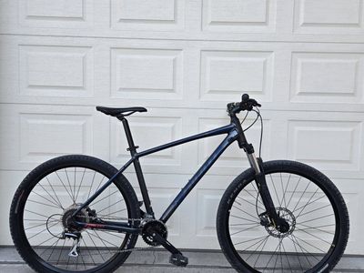 Giant Talon 29 (Large)