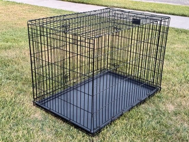 Extra Large Wire Dog Crate 42" L