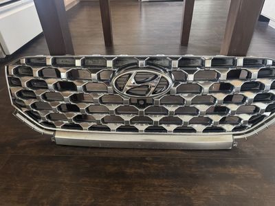 22 - 23 Hyundai Santa Fe Chrome Grille W/ Camera Hole OEM 86350-S2610