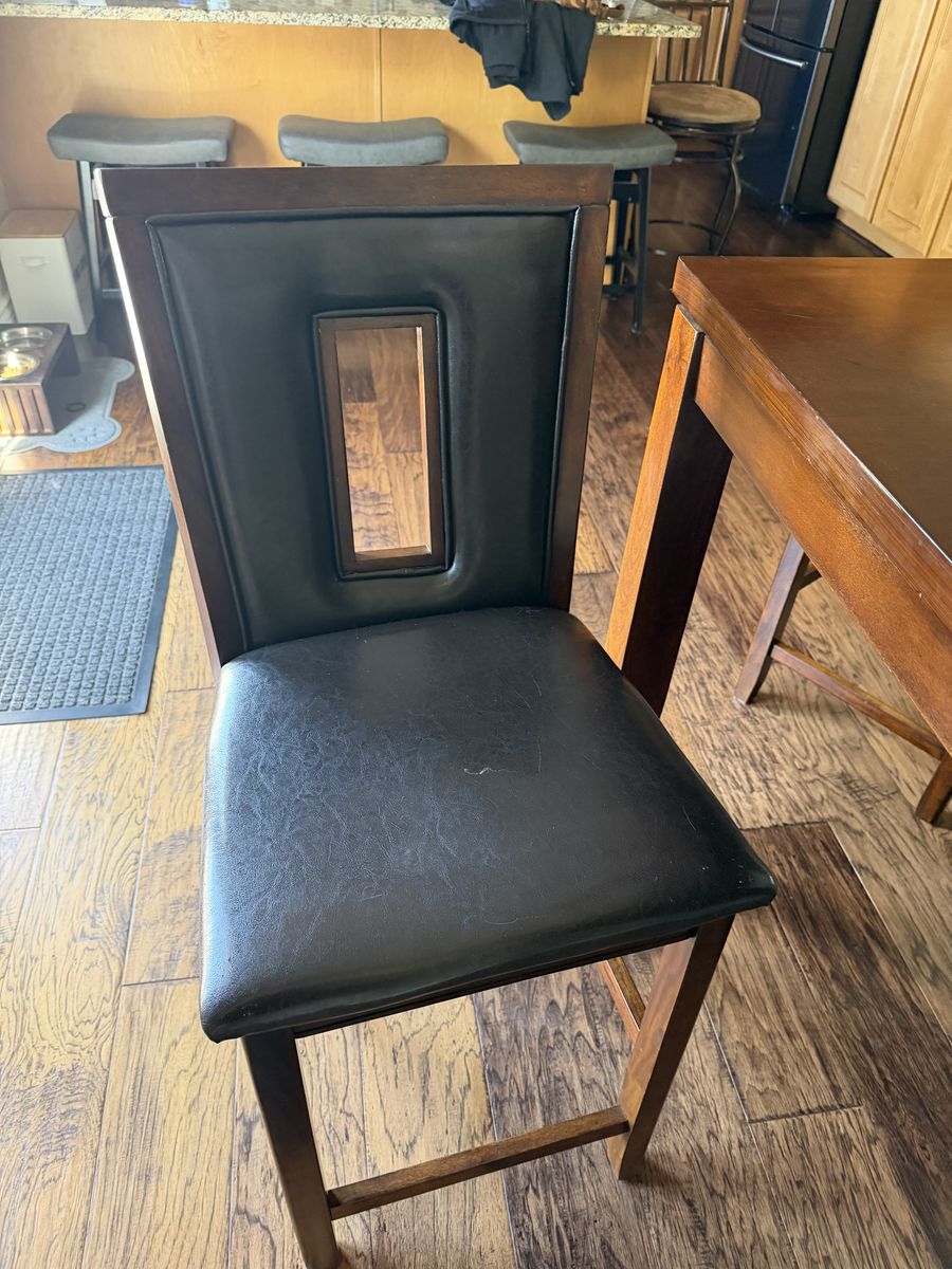 Tall kitchen table 4 chairs