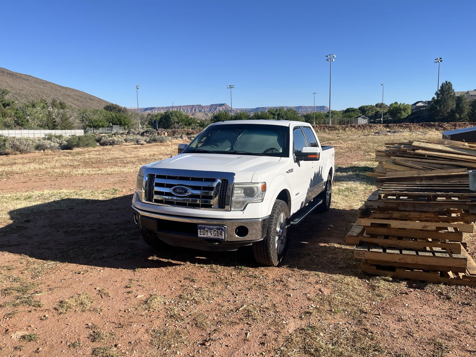 2013 F150 Lariat 4x4 Crew Cab Trade/Partial Trade?