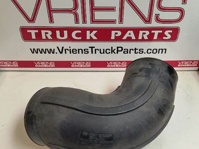 Peterbilt Air Intake Pipe MBend 7" Nylon, Part # 05-15180