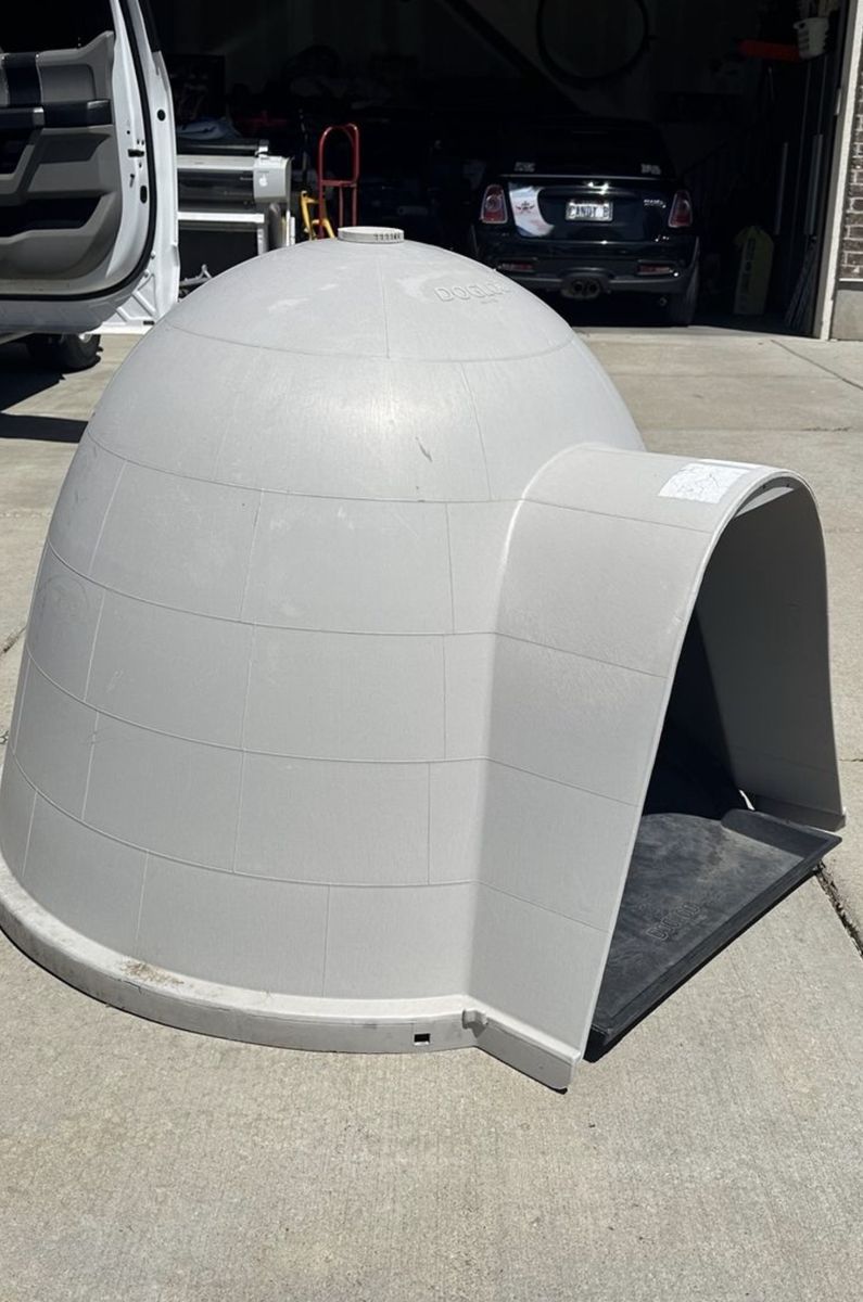 Dogloo Plastic Igloo Dog House