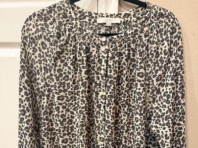 Women Size XL Loft Leopard Shirt
