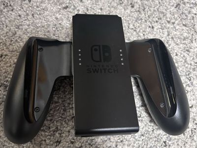 Nintendo Switch Joy-Con Comfort Grip Controller Holder