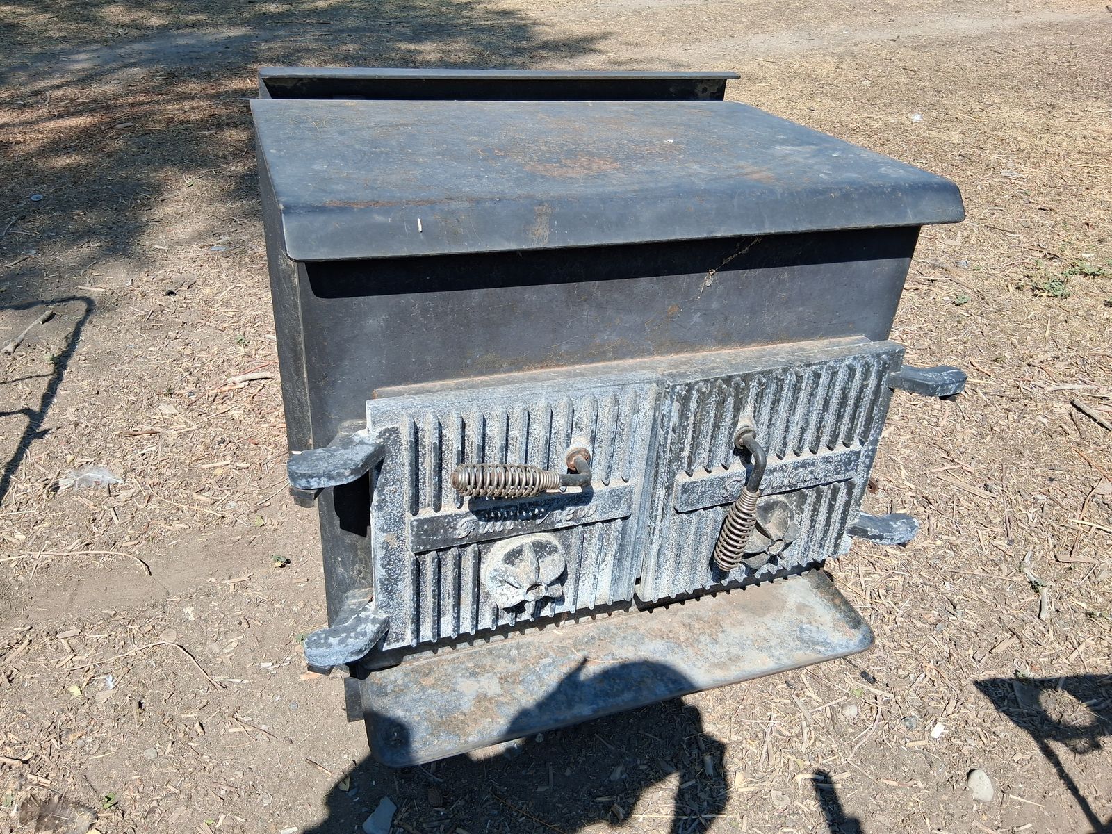 Wood burning stove