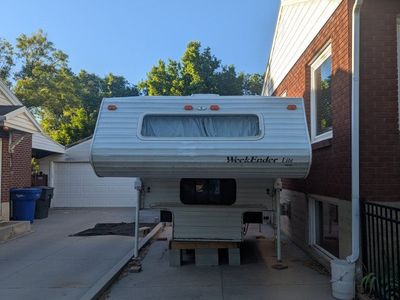 1998 Skyline WeekEnder Lite Truck Camper