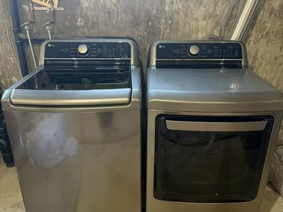 Matching LG Smart Washer and Electric Dryer Set
