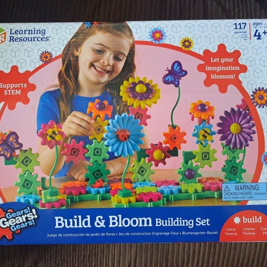 Build and Bloom gear set