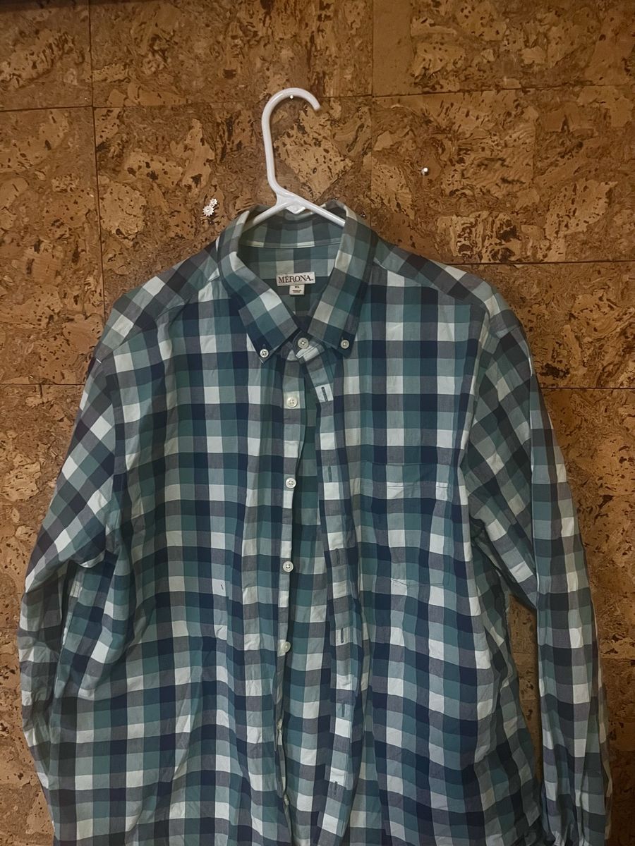 Lot - Men's XL Plaid Button-Down Long Sleeve Shirts