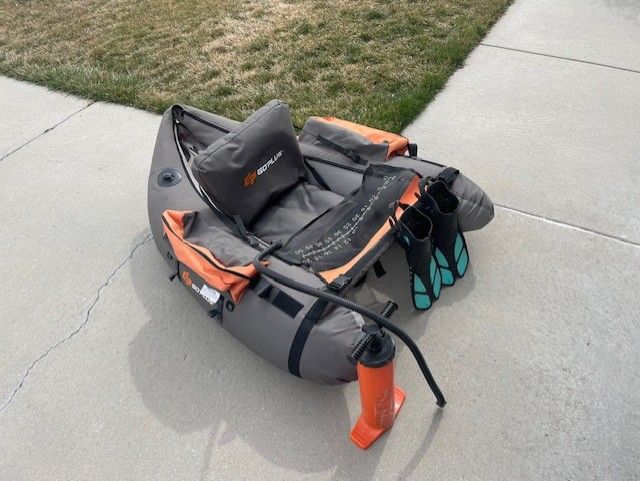 New CP GoPlus float tube w fins and pump