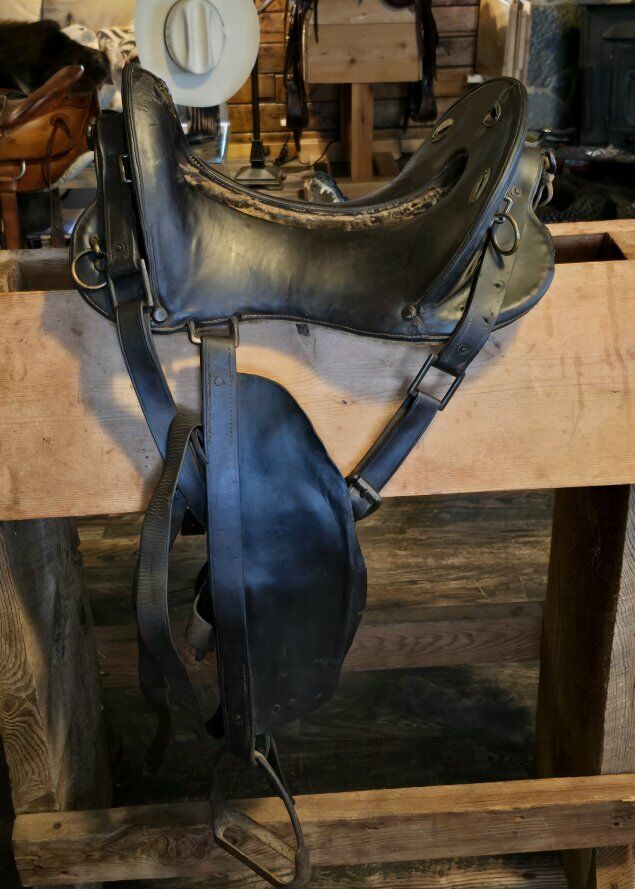 U.S. Model 1904 McClellan Cavalry Saddle w/brush