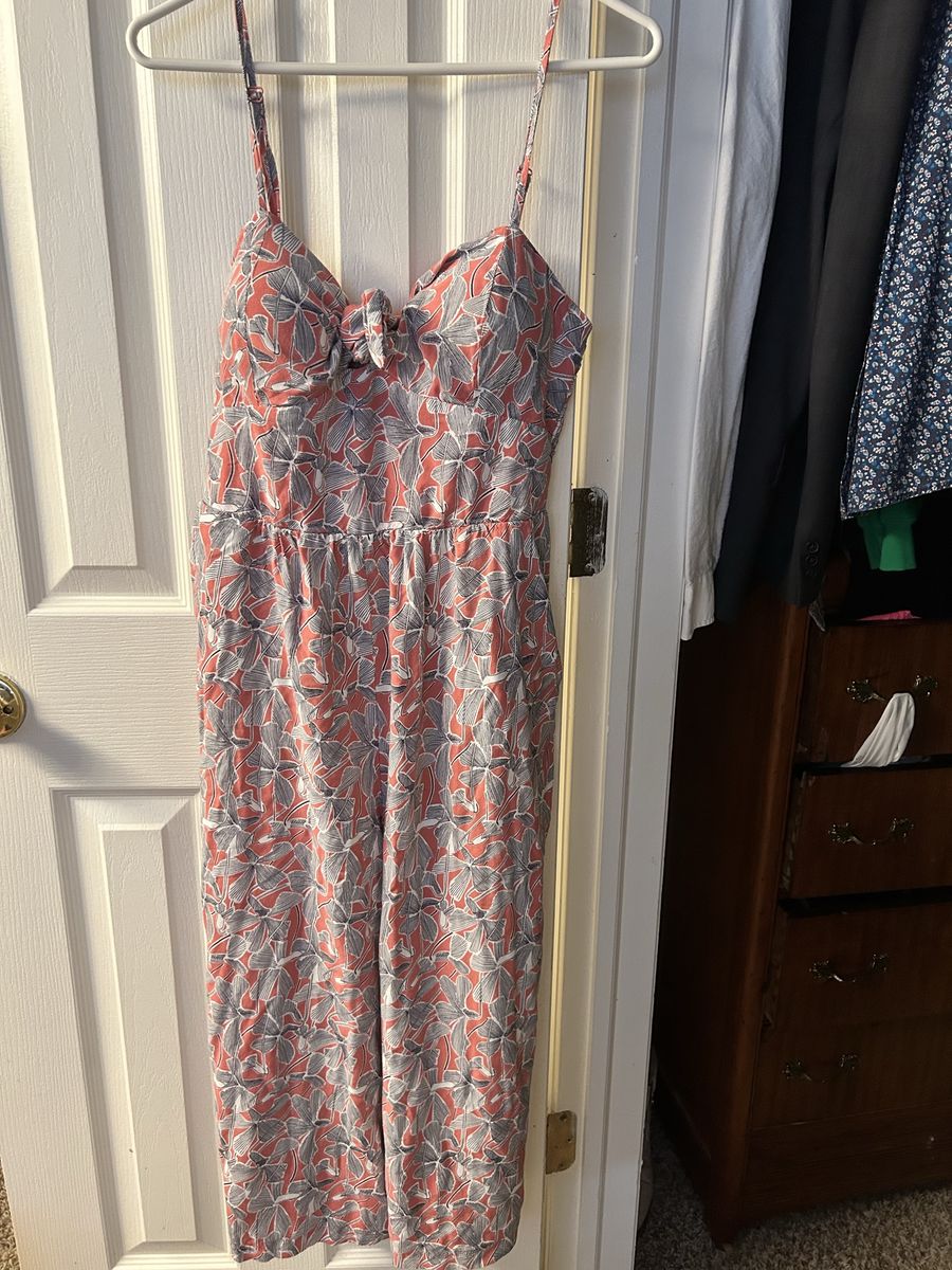 AUU Women's Size L Coral Leaf Print Sleeveless Tie-Front Jumpsuit Romper