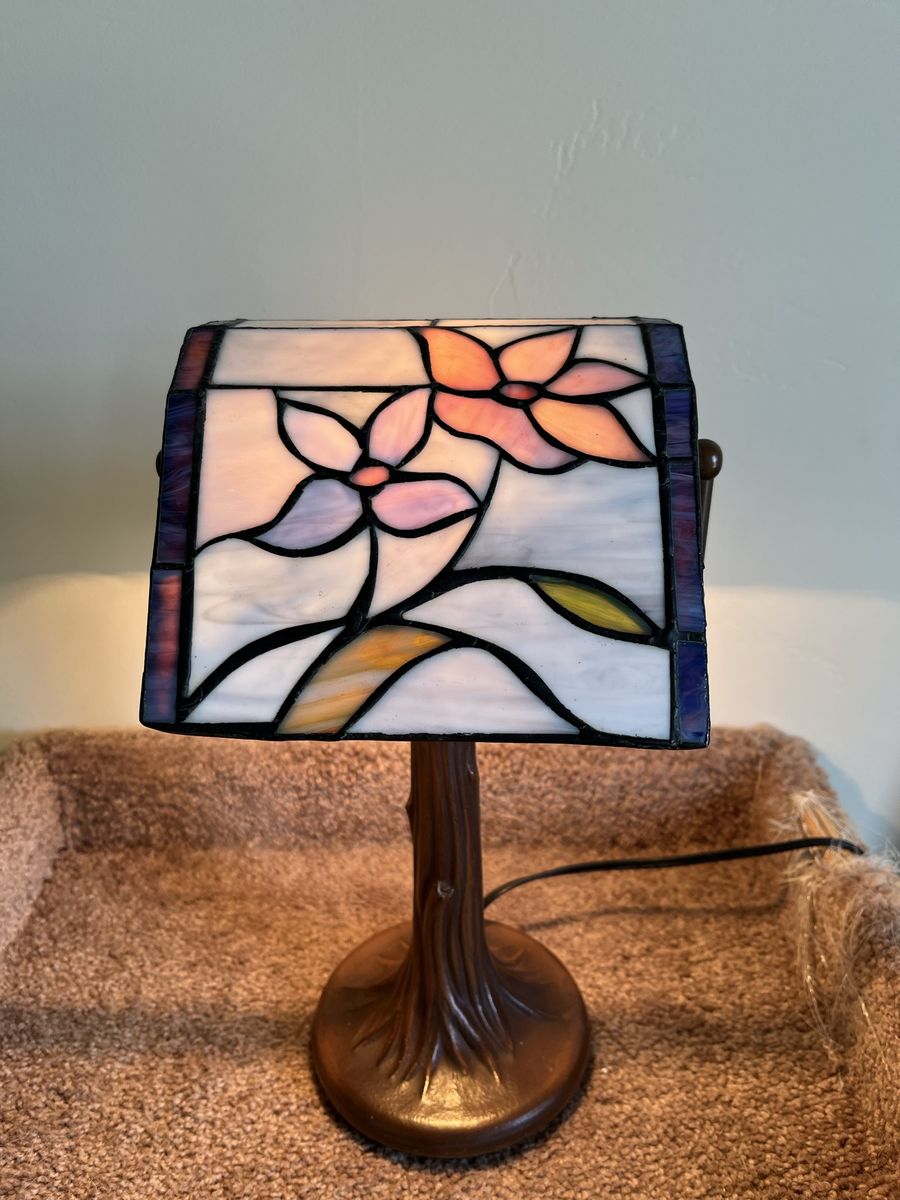 Vintage Stained Glass Floral Bankers Desk Lamp with Tree Trunk Base
