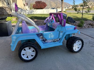 Frozen powerwheels jeep