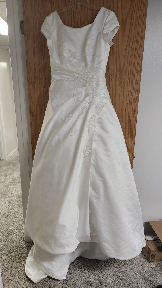 Wedding Dress Size 10