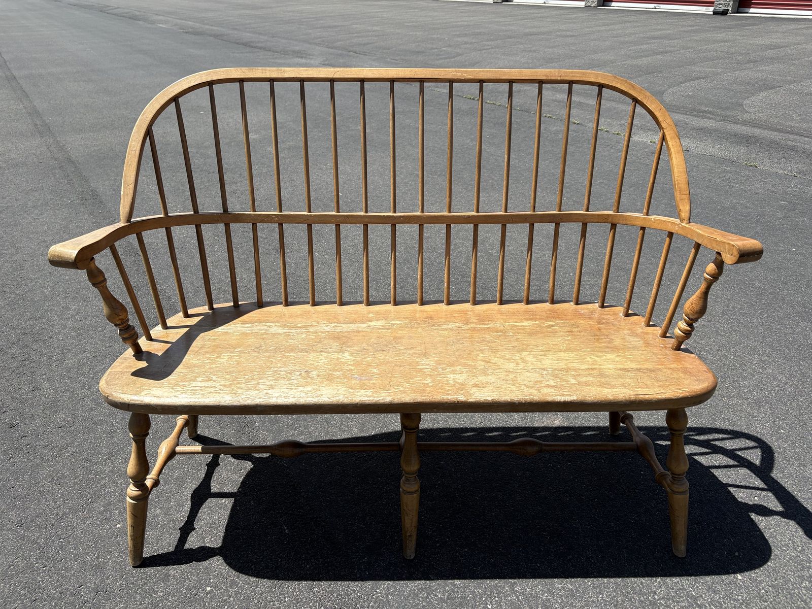 Vintage 1960’s Ethan Allen wooden Windsor loveseat Prospers Bench