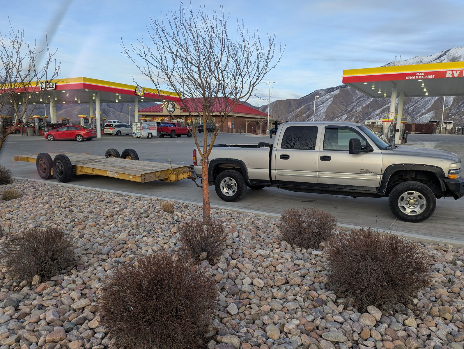 18,000 pounds-  SOLID TILT TRAILER, SOLID FLOOR, RIDES WELL ON THE HIGHWAY, 84 INCHES WIDE BY 27 FEET LONG