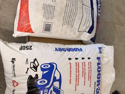 EP Naturals Floor-Dry Absorbent (25 lb) & Miracle Melt Ice Melt (50 lb) Bags