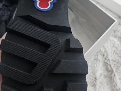 Womens MONCLER