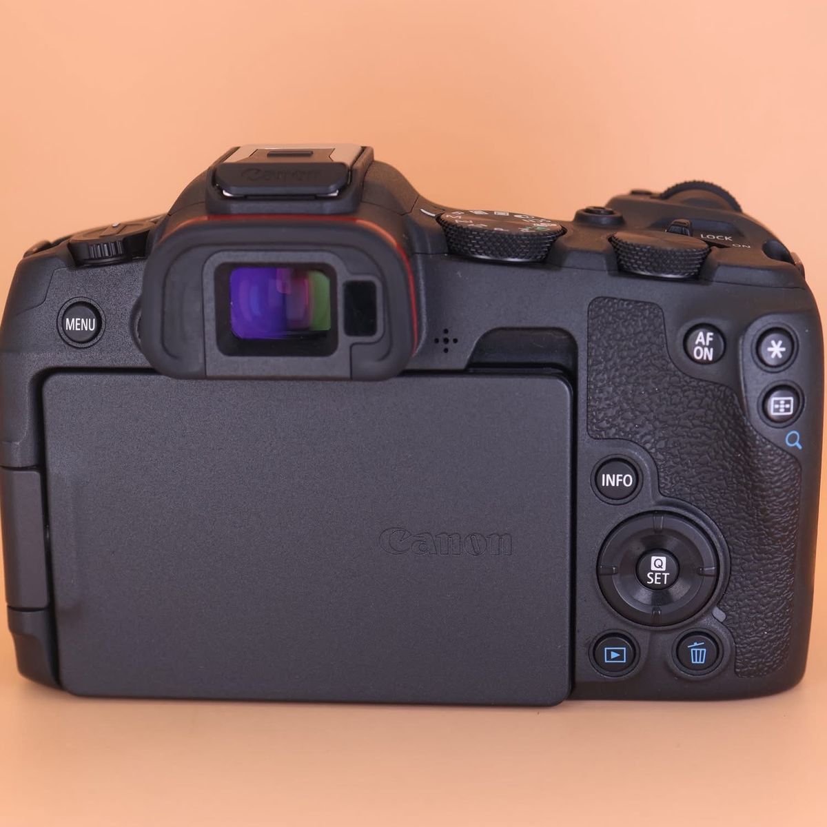 Main image 4