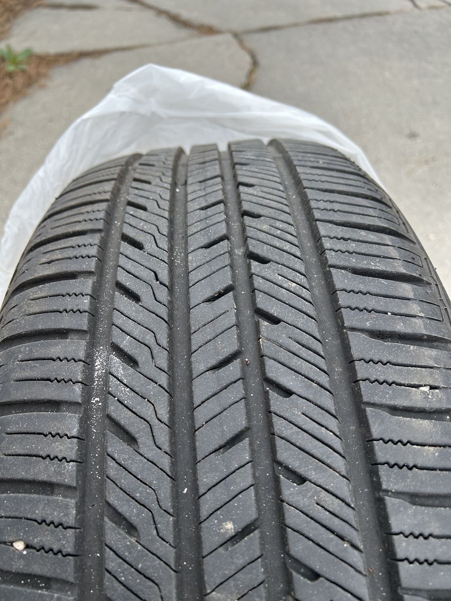 Free - 2 tires for Hyundai Palisade or similar