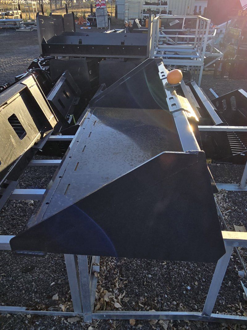 Main image 4