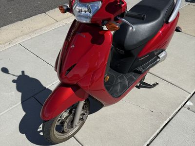 2010 Honda Elite 110 scooter