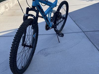 Next Gauntlet Dual Suspension 18 Sp. Mountain Bike