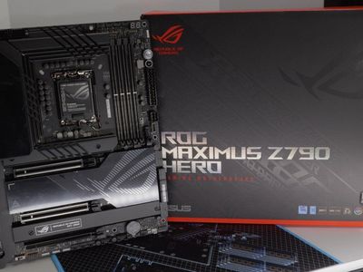 ASUS ROG Maximus Z790 Hero ATX Gaming Motherboard LGA 1700 DDR5 WiFi 6E/ with I9 13900k intel cpu