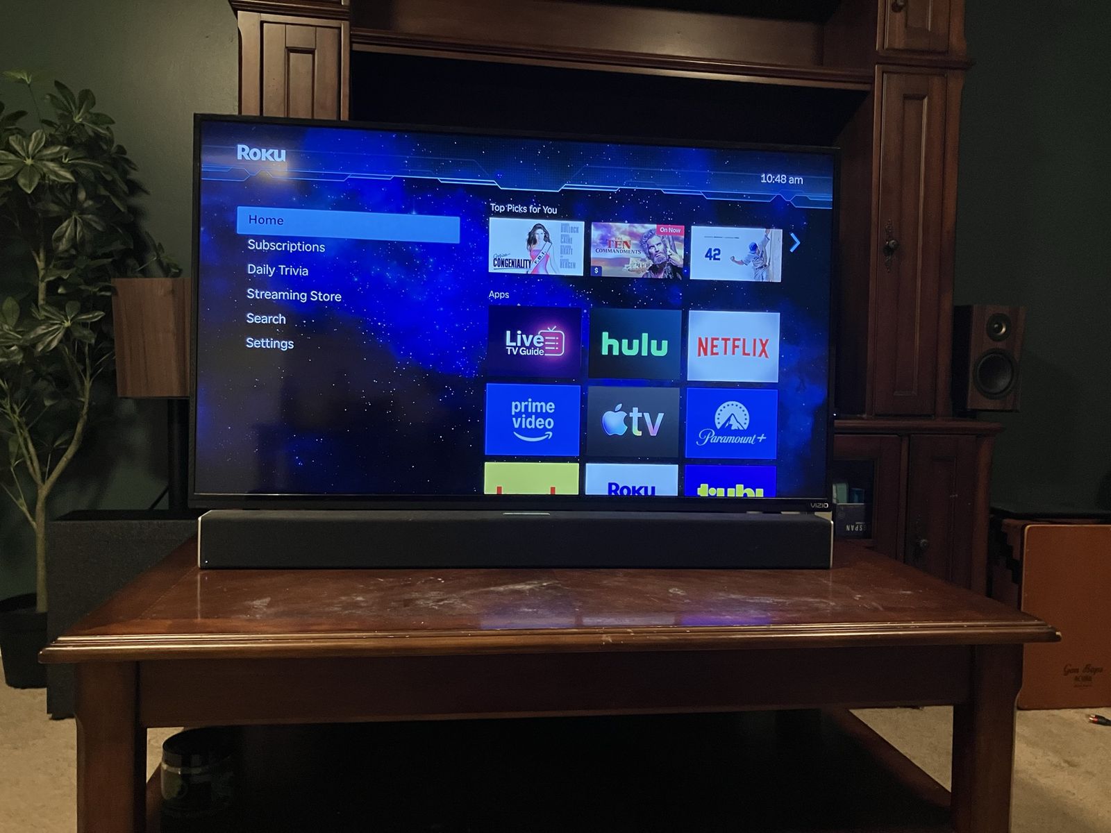 Vizio 50 inch TV w/Soundbar 4k UHD