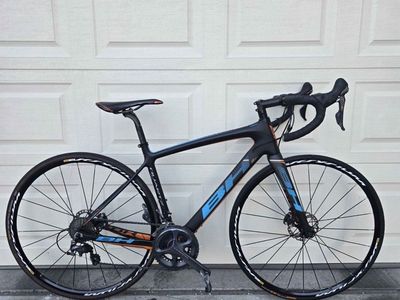 BH Quartz Road Bike Carbon Frame Disc Brakes
