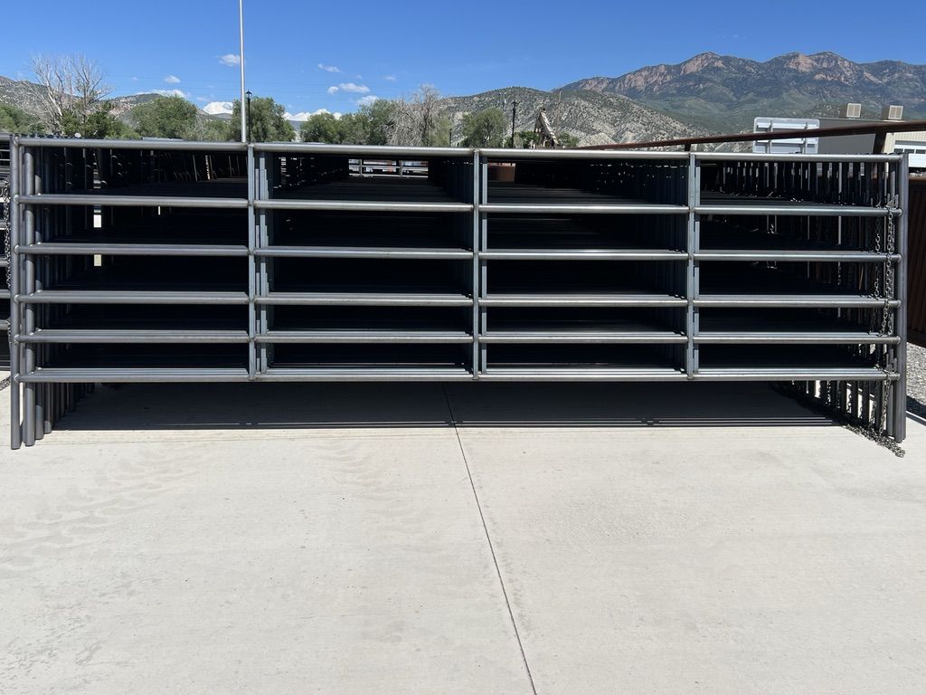 16' Livestock Panel w/chains