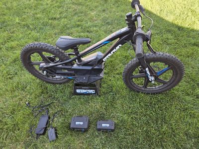 STACYC 18e Drive Electric Balance Bike - Black/Blue 18 Inch Wheels