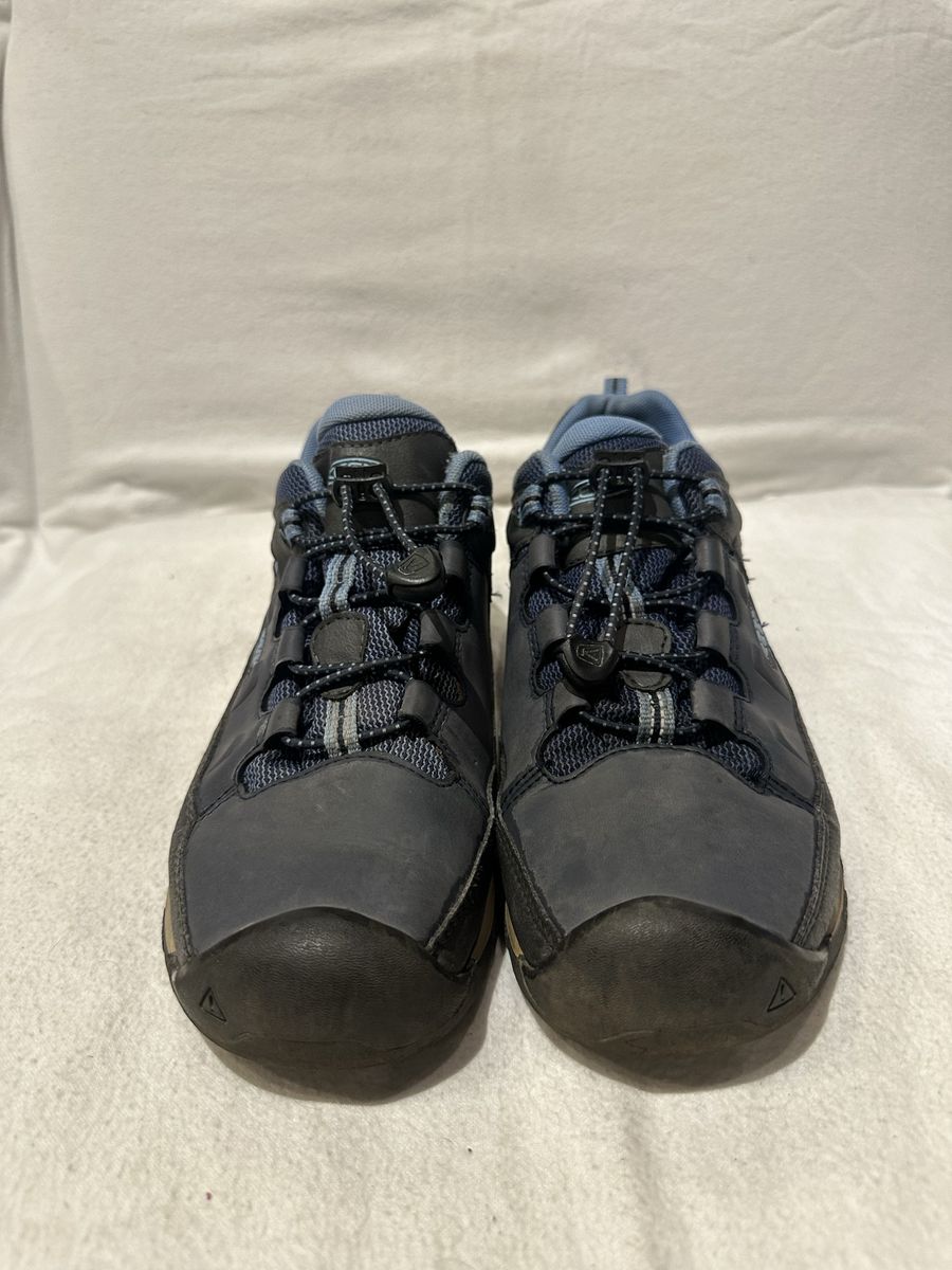 Keen youth size 7, gray with blue trim, waterproof hiking shoes