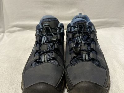Keen youth size 7, gray with blue trim, waterproof hiking shoes
