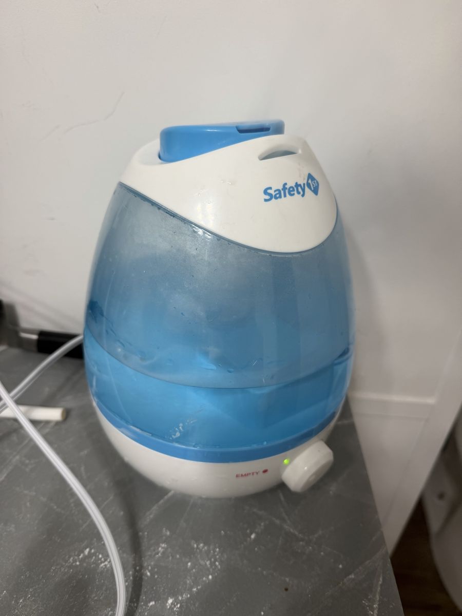 Safety first humidifier with box