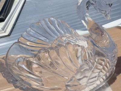 Vintage 60’s Clear Plastic Swan Decorative Bowl Dish