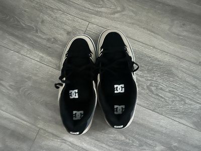 Brand New DC Shoes Make Offer