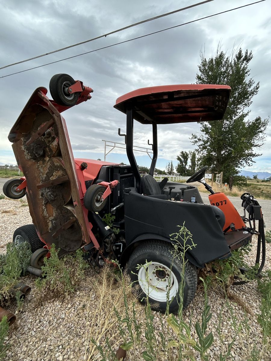 Jacobsen HR 5010 Turbo Diesel 4WD Wide-Area Rotary Mower