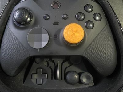 Xbox Elite Series 2 Controller - Original Box, extra thumbsticks, oem xbox adapter. kontrolfreek joystick and USB wire